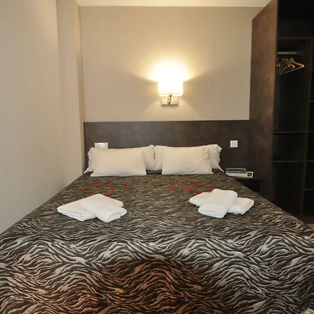 Safari Aparthotel