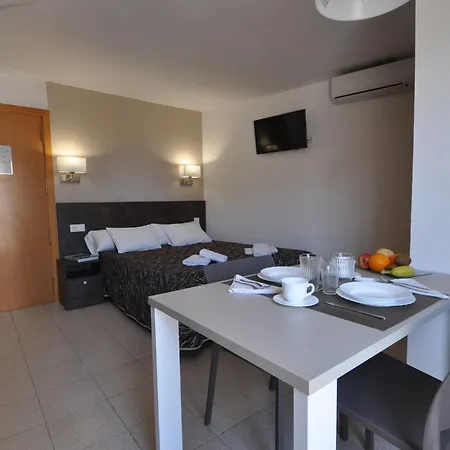 Safari Apart-hotel Calella