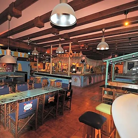 Safari Aparthotel